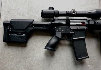 Image 3 pour AR15 geupgrade + swiss arms rubber  scope