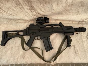 Imagen 2 de upgraded G36 C / 6 mid cap mags flashlight / red dot en meer