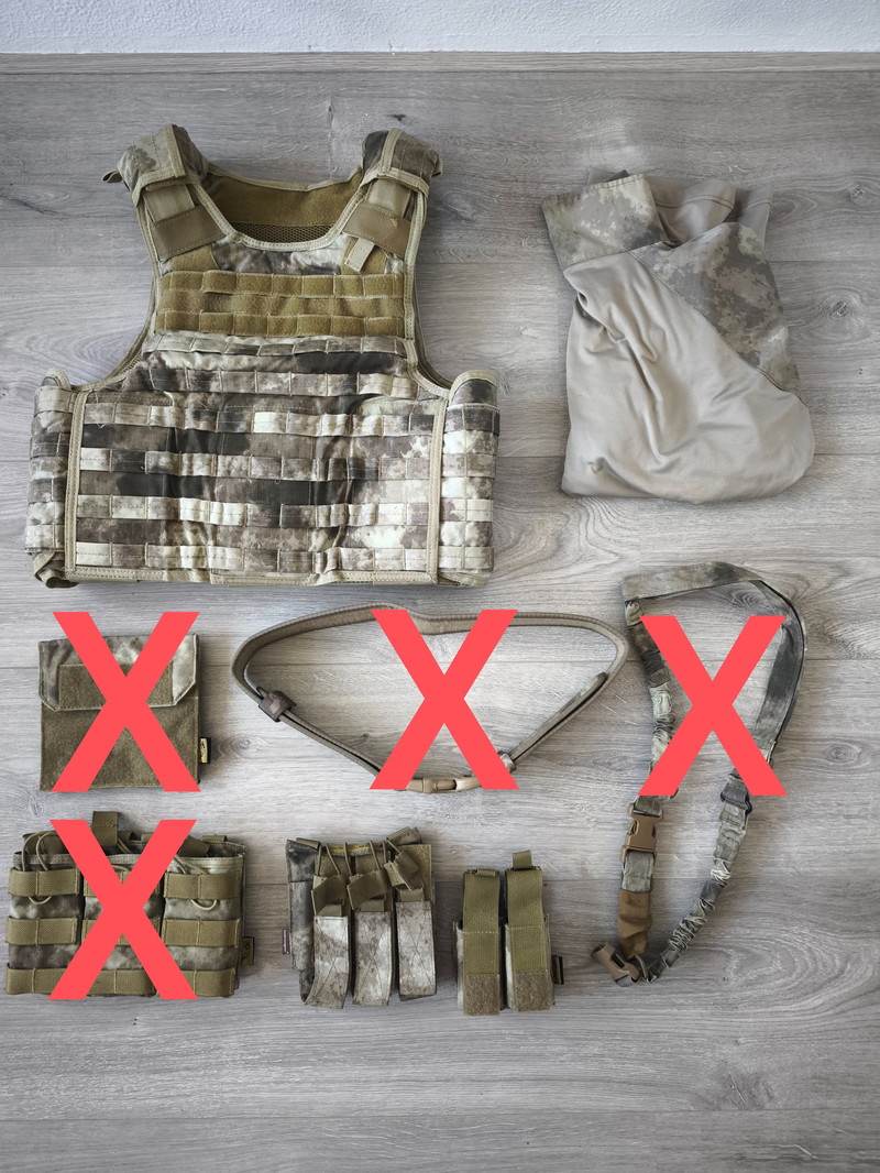 Image 1 for Airsoft Kleding A-Tacs au / pouches / meer