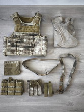 Afbeelding van Airsoft Kleding A-Tacs au / pouches / meer