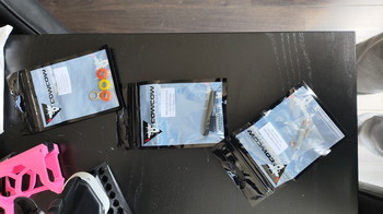 Afbeelding 5 van 2x hi-capa met veel onderdelen