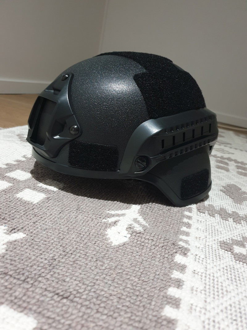 Image 1 for Teekit military helmet ongebruikt