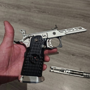 Afbeelding 5 van Full Custom La Capa / Airsoft Masterpiece Hi-Capa GBB