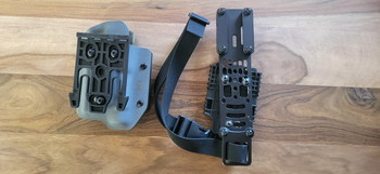 Afbeelding 2 van Custom BCK Holster Grey with Safariland QLS and True North Concepts MHA replica