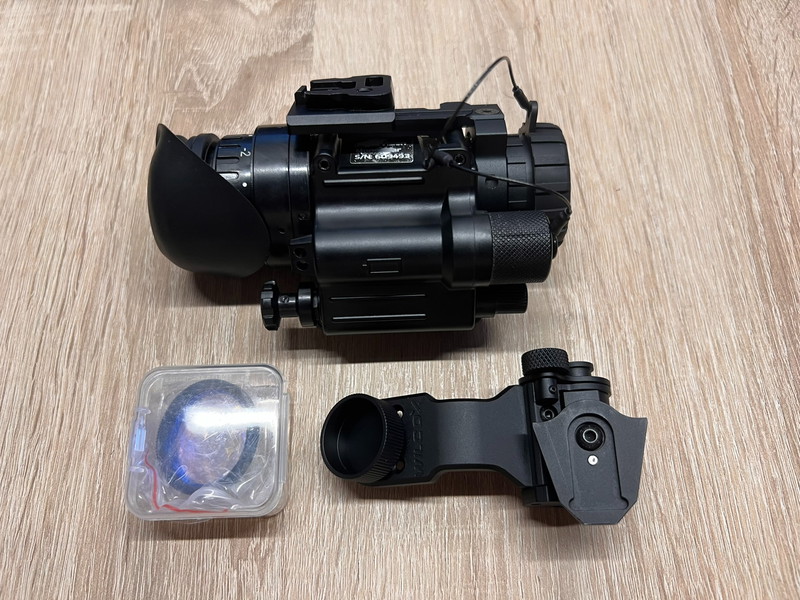 Image 1 pour PVS 14 Milspec 1800FOM NVG