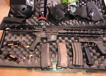 Image 3 for Airsoft Ausrüstung mit Waffen