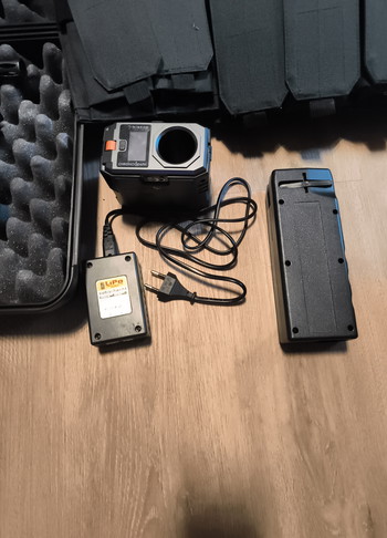 Image 4 for Airsoft Ausrüstung mit Waffen