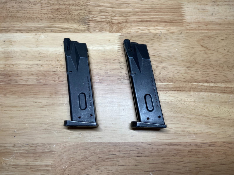 Afbeelding 1 van 2 Tokyo Marui M9 magazijnen