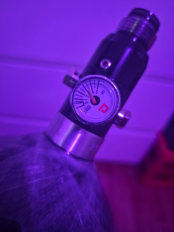 Image 3 for Dominator 0.75L/0.79L Carbon HPA Tank