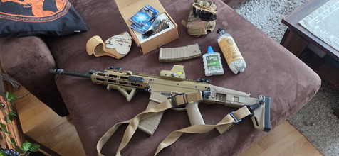 Bild für Wei-ETech MSK Open-Bolt Gas-Blow-Back, 6mm BB, tan + Zubehör