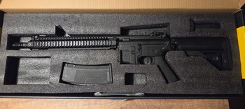 Afbeelding 5 van Daniel Defense M4A1 SA-E26 EDGE 2.0 GATE ASTER Metaal Kit + 2x LiPo & Vervoerstas