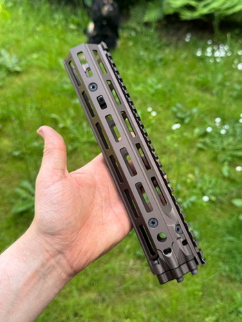 Imagen 2 de EMG Daniel Defense 10.5 ris 3 rail
