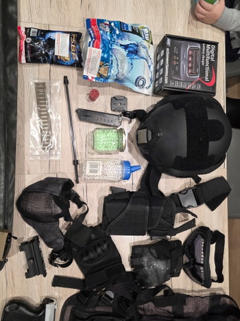 Image 2 for Réplique type M4/M16 jamais utilisée (sans la boite) + Equipements et accéssoires
