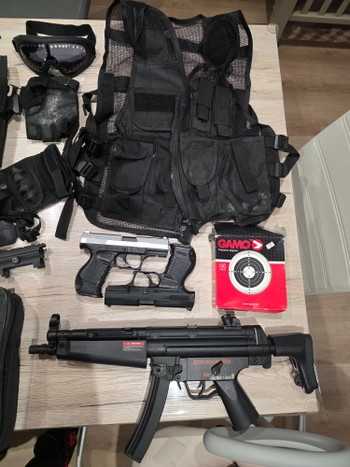 Image 3 for Réplique type M4/M16 jamais utilisée (sans la boite) + Equipements et accéssoires