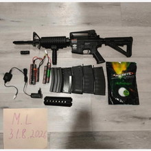 Image for Erinomainen Airsoft-setti: G&G CM16 M4 + 5 lipasta, uudet akut ja biokuulat (kuin uusi)