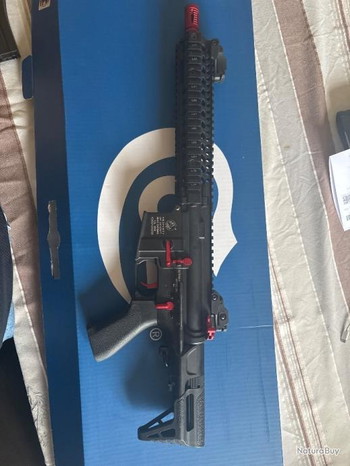 Afbeelding 2 van Fusil Colt M4 Sierra PDW AEG Cybergun - Bi-ton Rouge