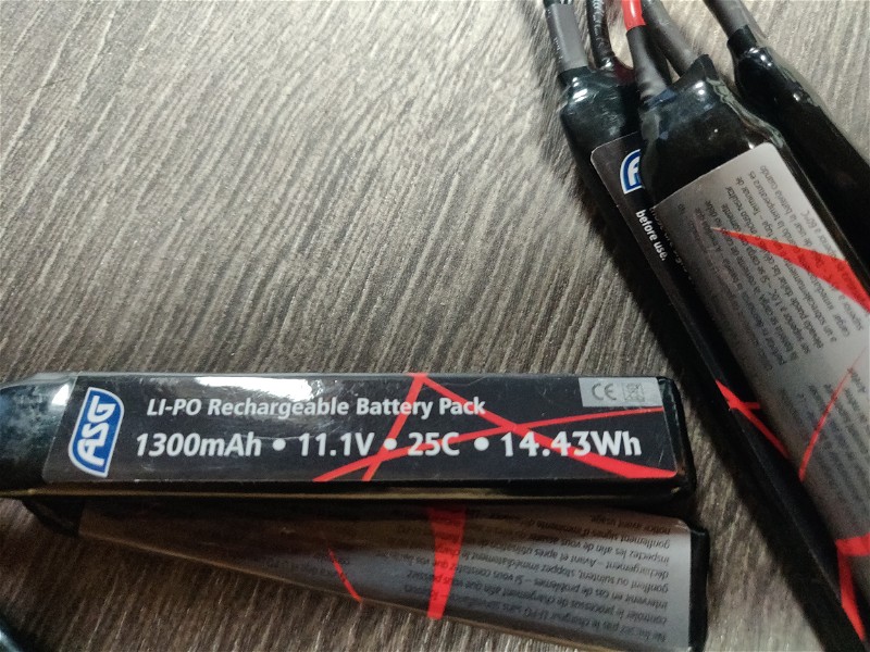 Image 1 for 2 LI-PO batterijen te koop