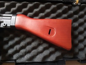 Afbeelding van Skirm downgraded (320fps) full metal & wood MP44 replica with leather sling