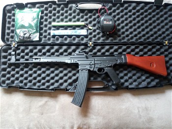 Image 2 for Skirm downgraded (320fps) full metal & wood MP44 replica with leather sling