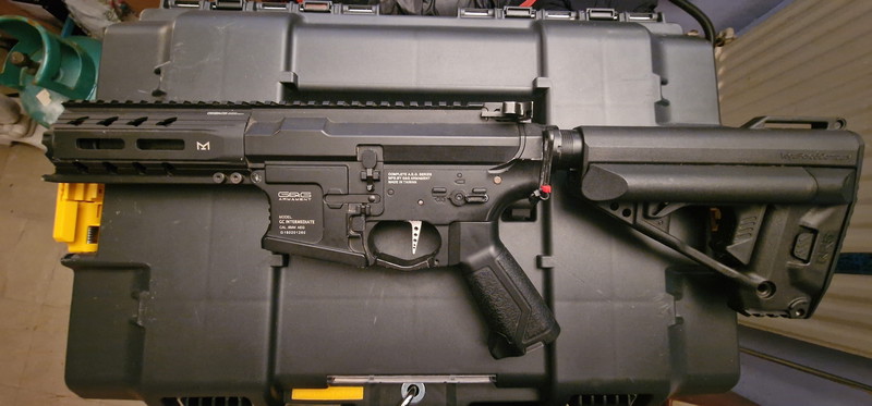 Afbeelding 1 van Geüpgradede G&G ARP 556 (M4) deans met Titan Advanced mofset.