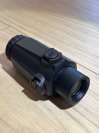 Afbeelding 2 van Vector Optics Maverick Gen III 3x Magnifier MIL