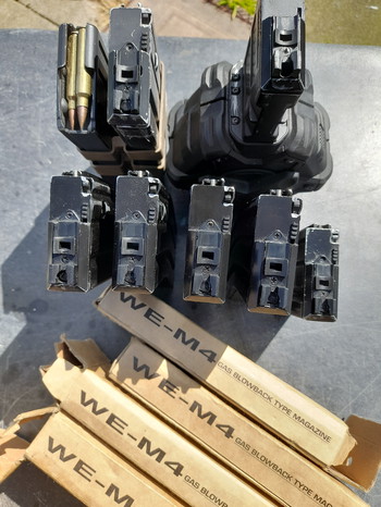 Image 2 for WE M4 / M16A1 GBBR  - Parts Bin & Magazines