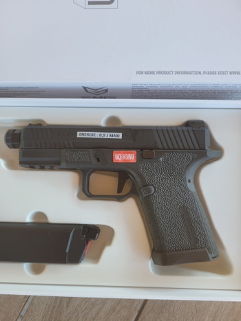 Imagen 2 de SAI blu Compact custom GBB NIEUW