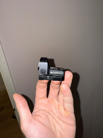 Image 4 for VECTOR OPTICS Frenzy-S 1x16x22 Micro Red Dot