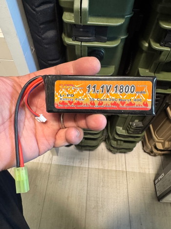 Image 10 for Te koop: Nieuwe 11.1V 1800mAh Li-Po accu + batterijbox met Picatinny mount