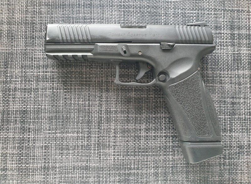 Image 1 pour Combat Adaptive Pistol