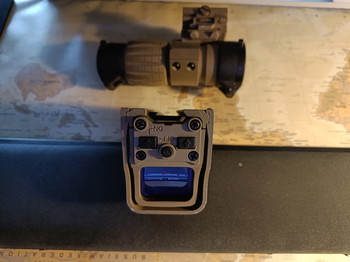 Afbeelding 5 van EOTECH + 3X Magnifier (ook apart)