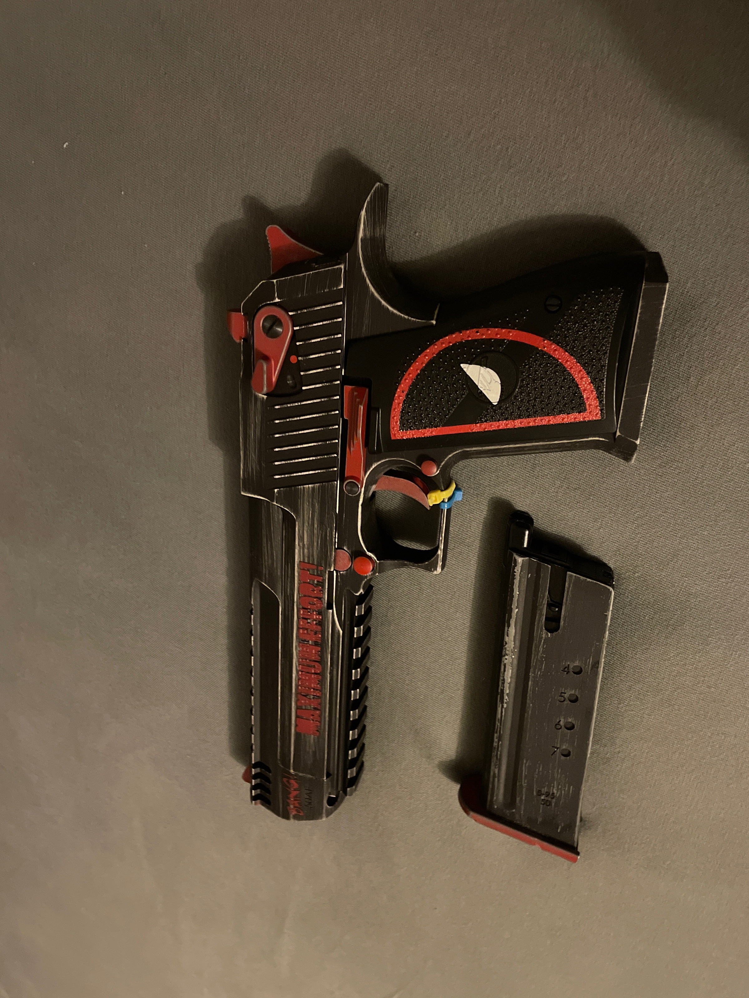 Cybergun dessert eagle Deadpool editie full metal GBB - Airsoft Bazaar