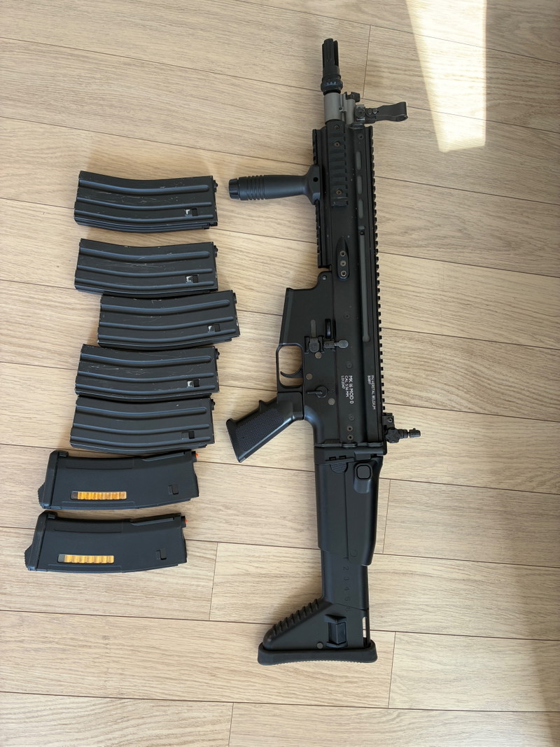 Image 1 for T/M Scar met magazijnen