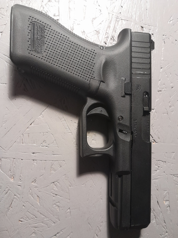 Imagen 2 de Umarex G17 + 3 mags