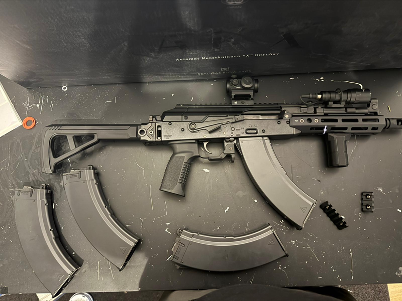 Image 1 pour Tokyo Marui AKX +3 Extra Mags inclusief garantie (4maanden oud)