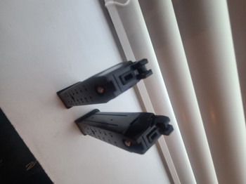 Imagen 3 de 2x APS Shark/Glock gbb mag lekvrij