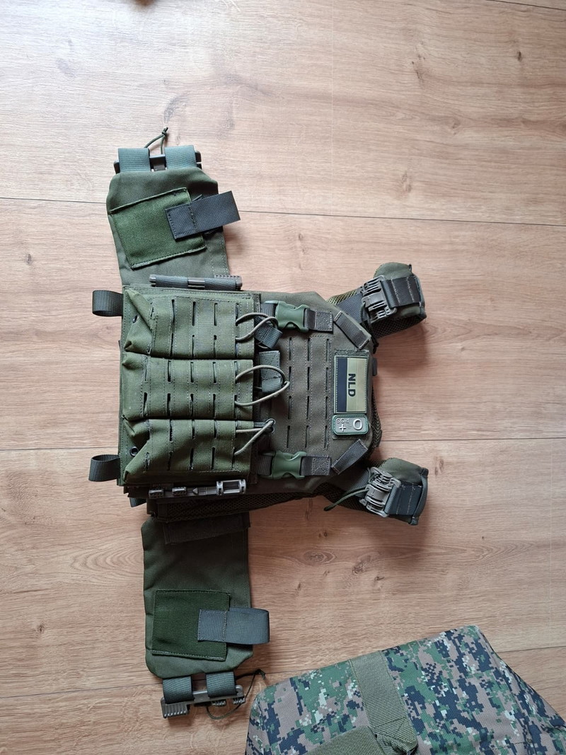 Image 1 for Invader platecarrier