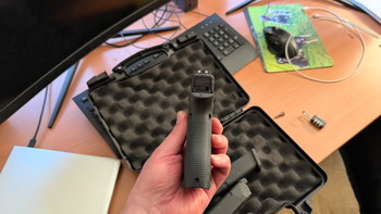 Image 7 pour Umarex Glock 17 Gen 5 met tactical light, 3x magazijn en koffertje met slot