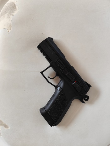 Bild 2 für CZ-75 GBB + 3 magazijnen + 50 co2 cartridges