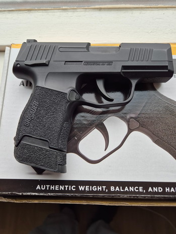 Imagen 2 de SIG SAUER  P365  CO2   BLOWBACK , BB