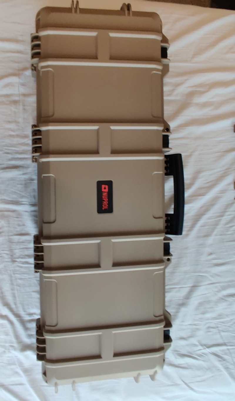 Image 1 pour Nuprol Large Hard Case (TAN)
