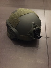 Bild für Nieuwe helm (tactical) OD groen met Gopro bevestiging
