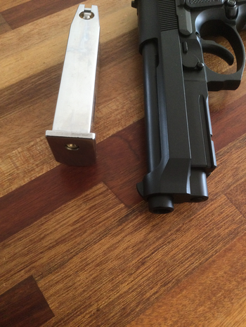 Bild 4 für Beretta M9 model