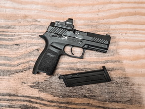Bild für PROFORCE SIG M18 + SIGAIR Reflex Sight