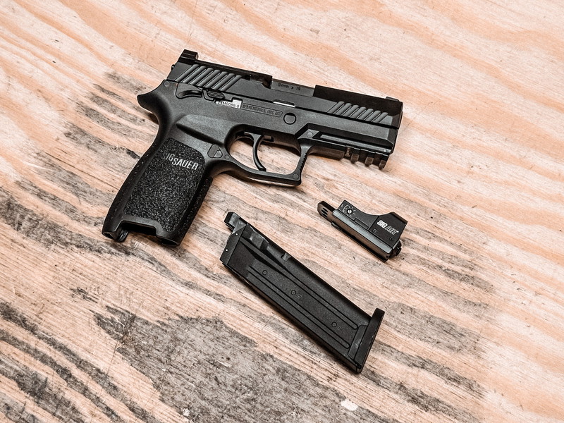 Bild 1 für PROFORCE SIG M18 + SIGAIR Reflex Sight