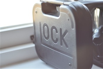 Afbeelding 5 van Glock WE18C set incl. pistol case & holster (lefthanded)