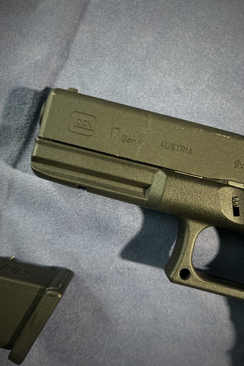 Bild 3 für Umarex G17 - nieuw met een mag -