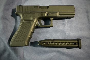 Imagen 6 de Umarex G17 - nieuw met een mag -