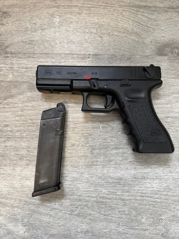 Afbeelding 2 van Tokyo Marui Glock 18c GBB