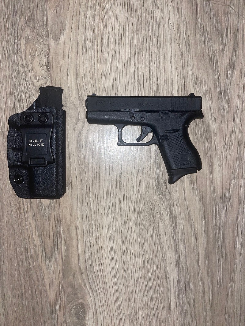 Image 1 for Glock 42